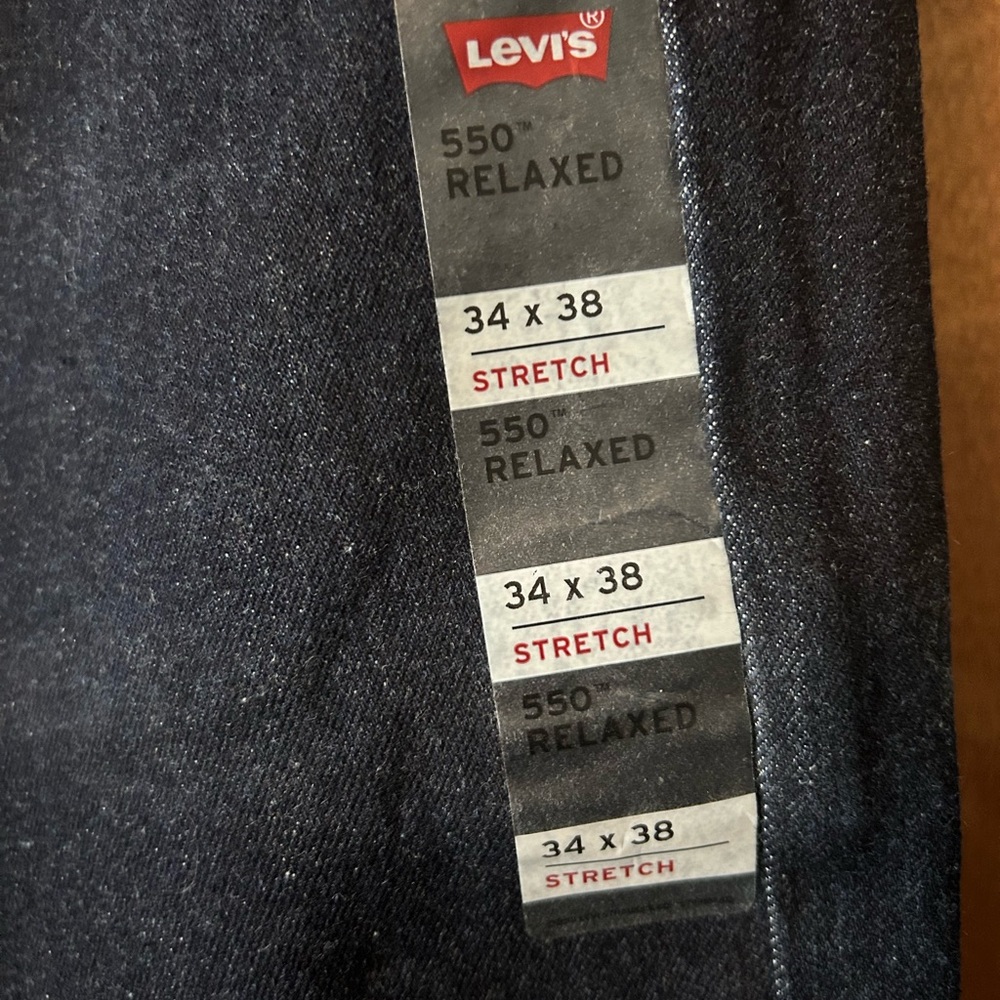 Levi's Men's Deep Indigo Relaxed Jeans - Picture 2 of 6